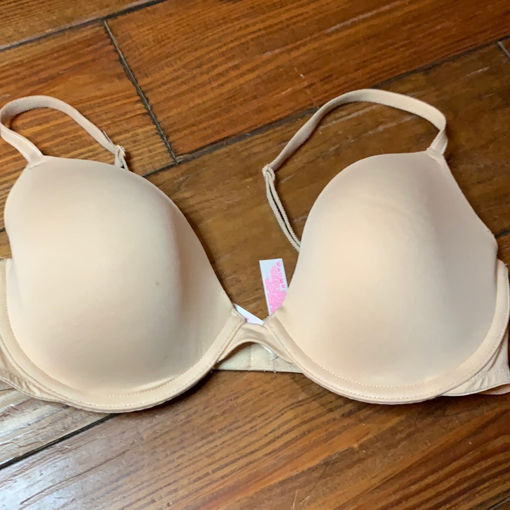 Pink Victoria’s Secret wear everywhere Demi bra 34